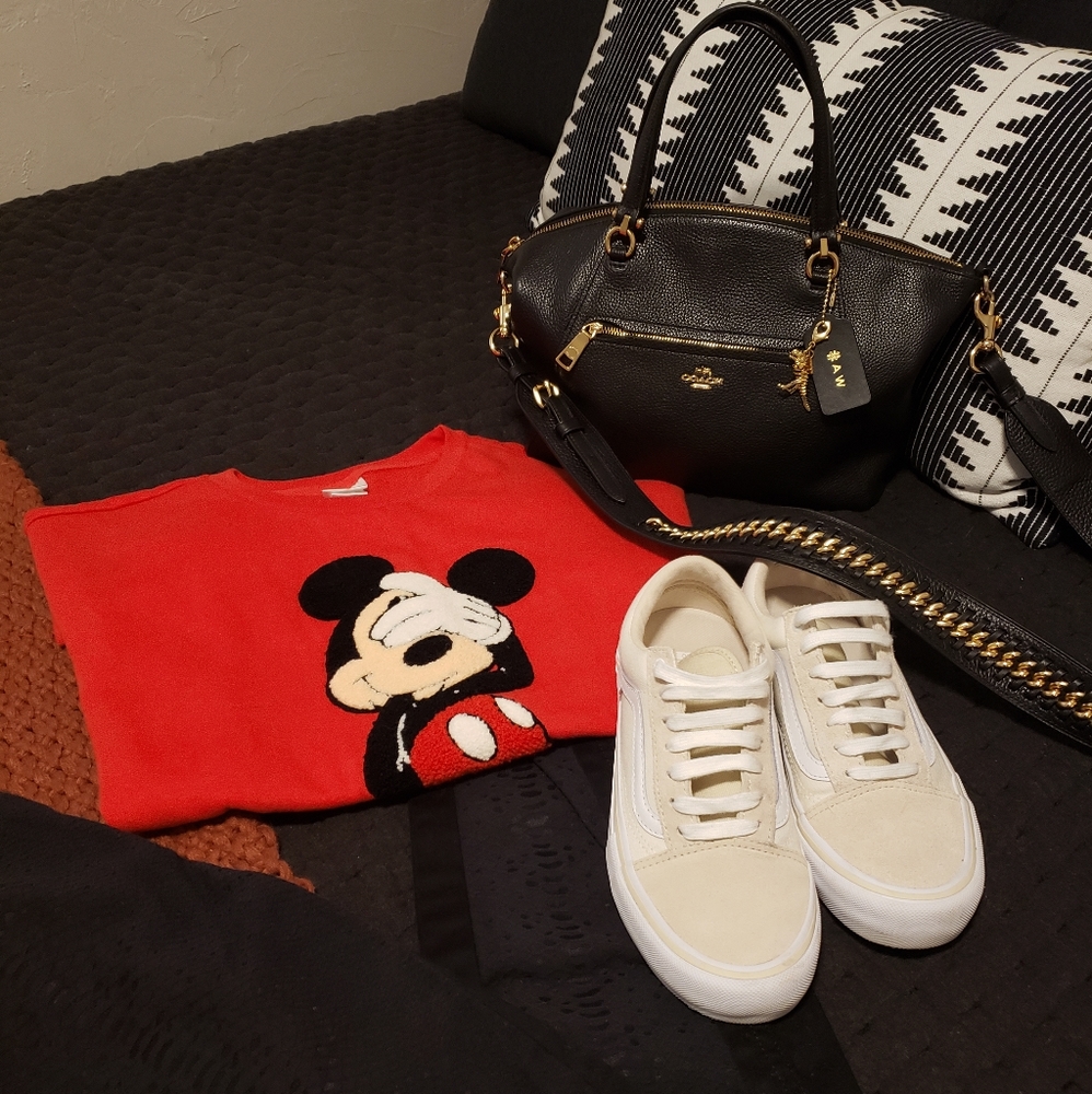 VINTAGE Mickey Mouse Sweater🏰💋